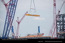 The gantry crane is lifted and moved into the Unit 3 turbine island.